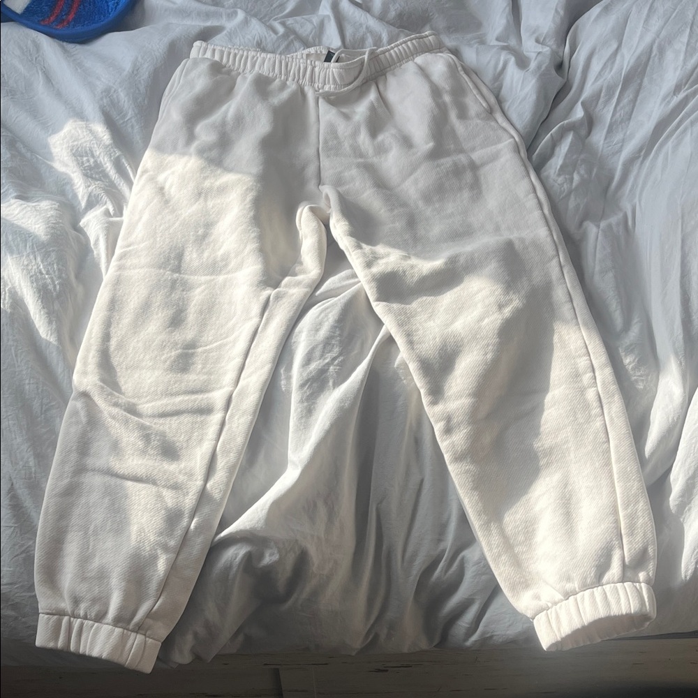 Universal Thread Women's White Joggers